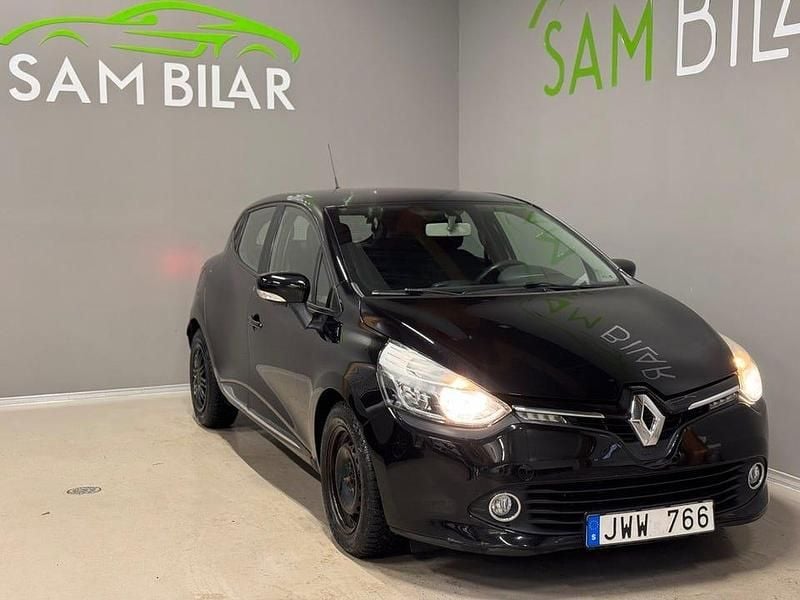 Svart Begagnad 2013 Renault Clio IV | 59 900 kr (Marknadspris) - Bild 1/4