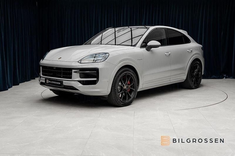Ny Porsche Cayenne S E-Hybrid 520 HK (382 kW) 2025 Grå SUV