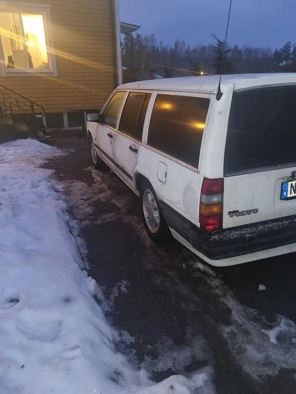 Begagnad 1988 Volvo 740 Kombi | 31 000 kr - Bild 1/4