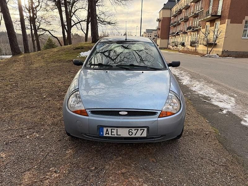 Begagnad Ford Ka 69 HK (50 kW) 2007 Blå Halvkombi