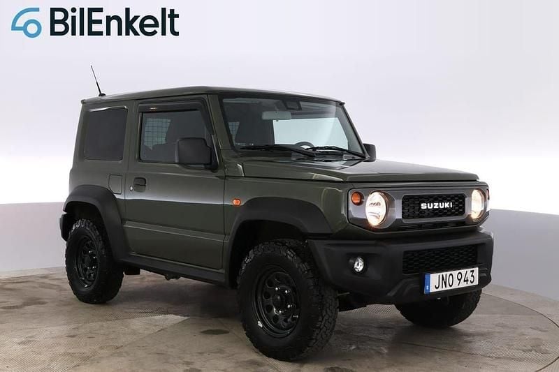 Grön Begagnad 2024 Suzuki Jimny SUV | 349 900 kr (Marknadspris) - Bild 1/4
