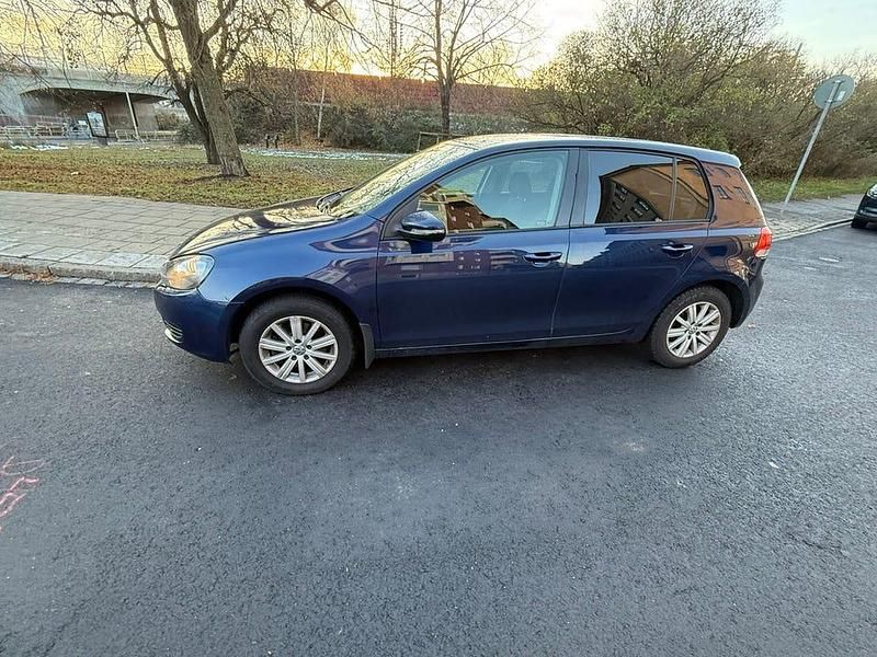 Begagnad 2010 VW Golf VI Halvkombi | 45 000 kr (Marknadspris) - Bild 1/4