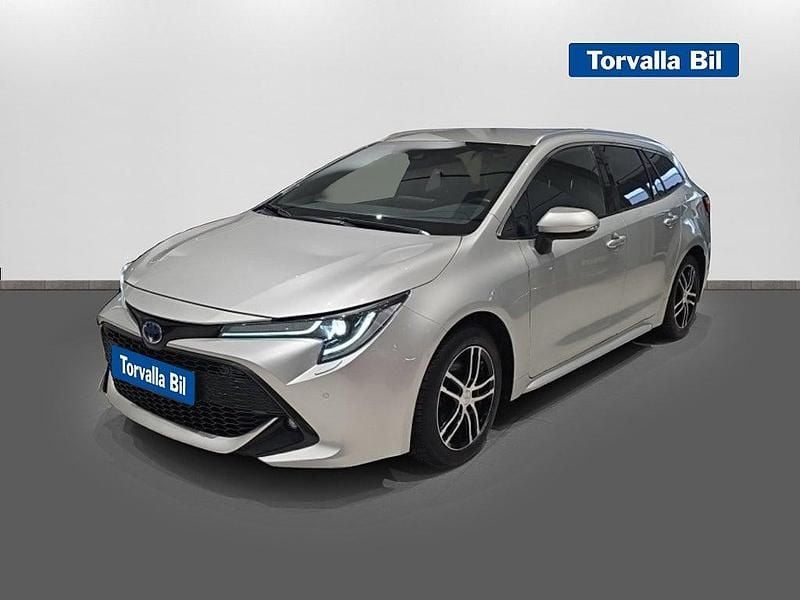 Silver Begagnad 2022 Toyota Corolla Style Kombi | 249 900 kr (Bra pris) - Bild 1/4
