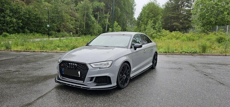 Grå Begagnad 2019 Audi RS3 Halvkombi | 460 000 kr (Superpris) - Bild 1/4