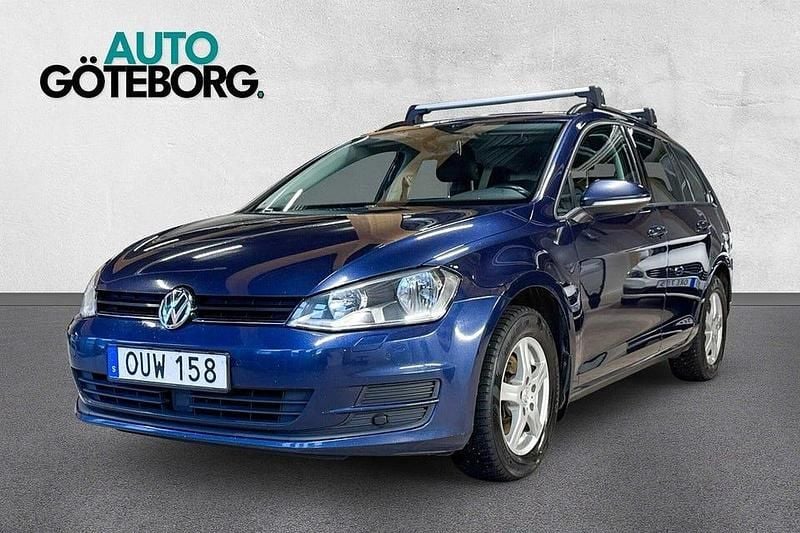 Mörkblå Begagnad 2015 VW Golf VII Kombi | 59 900 kr (Bra pris) - Bild 1/3