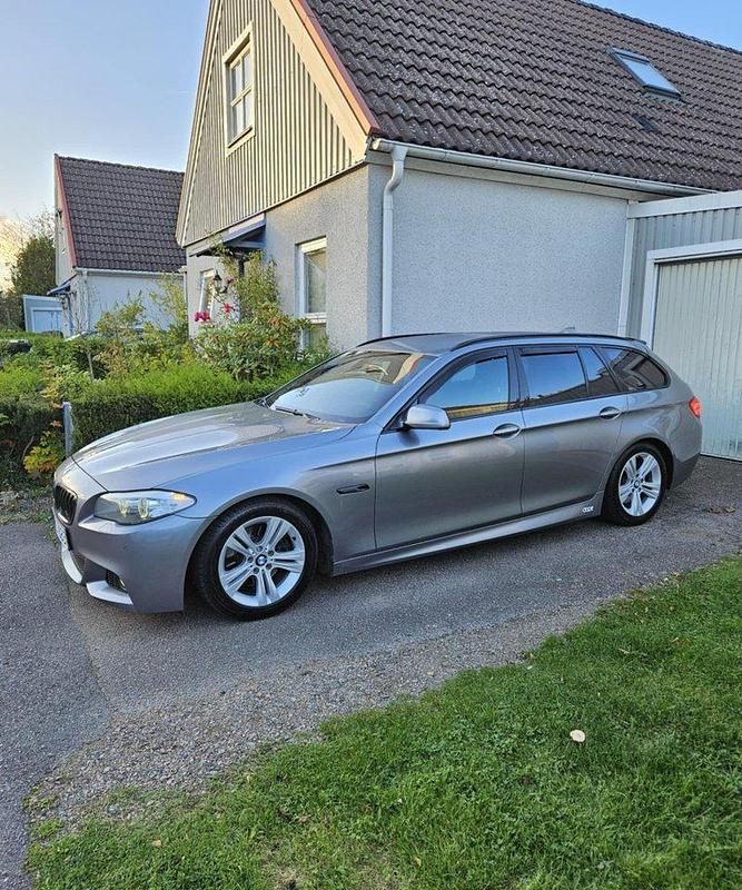 Begagnad 2012 BMW 520 M Performance Kombi | 95 900 kr (Marknadspris) - Bild 1/4