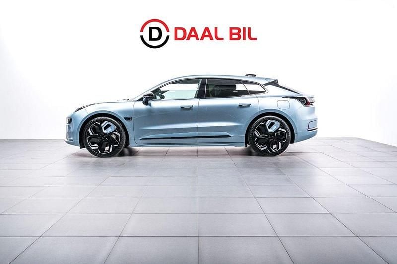 Blå Begagnad 2023 Zeekr 001 Halvkombi | 699 700 kr - Bild 1/4