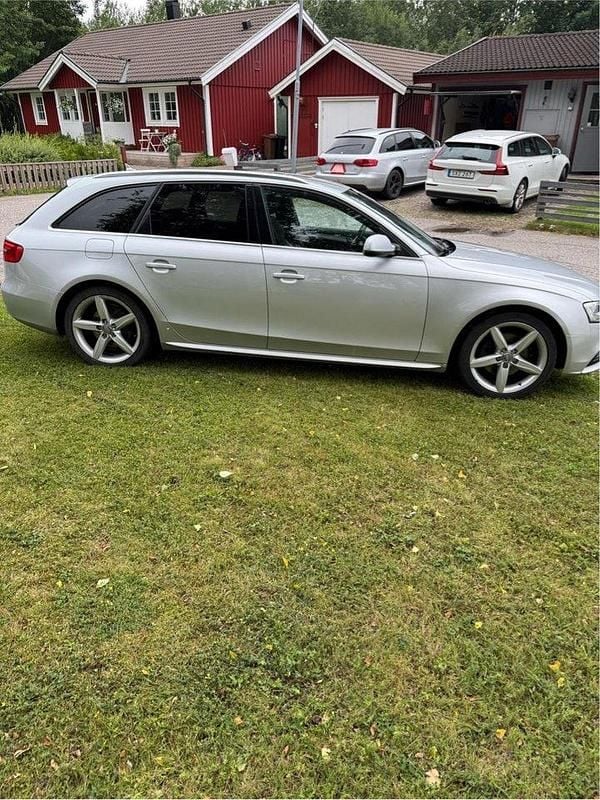 Silver Begagnad 2013 Audi A4 Kombi | 77 000 kr (Bra pris) - Bild 1/4