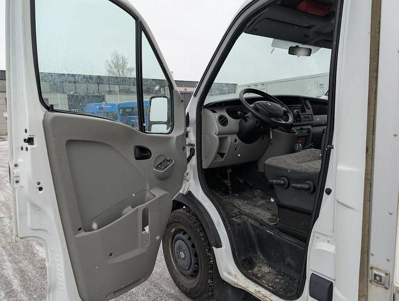 Begagnad Renault Master 120 HK (88 kW) 2009