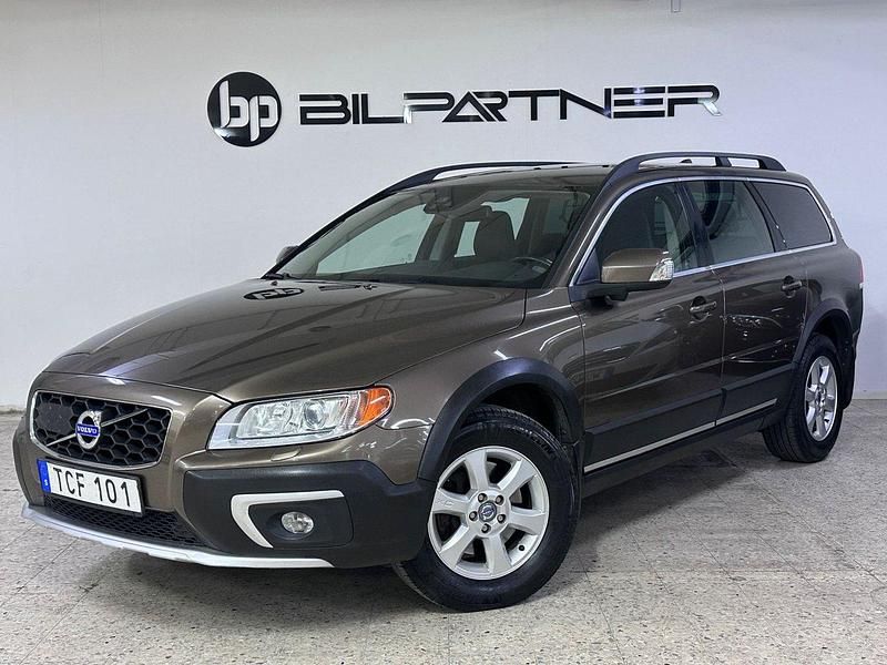 Brun Begagnad 2014 Volvo XC70 Momentum SUV | 129 900 kr (Marknadspris) - Bild 1/4