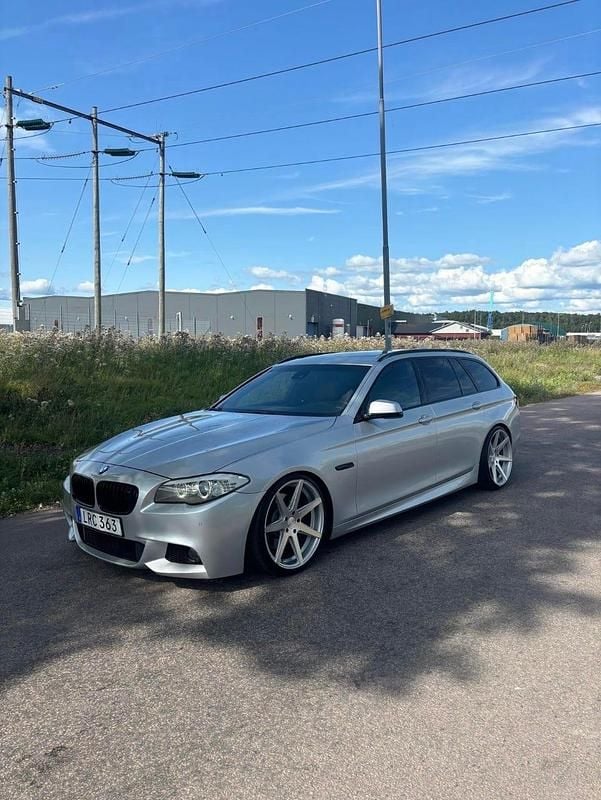 Begagnad BMW 530 M Sport 258 HK (189 kW) 2011 Titan silver Kombi