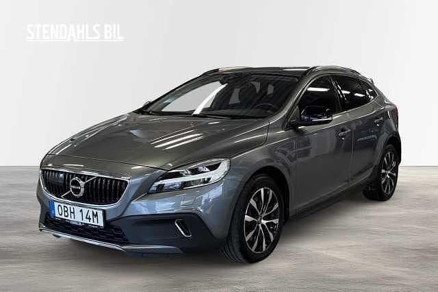 Begagnad Volvo V40 CC 151 HK (111 kW) 2019 Grå Kombi