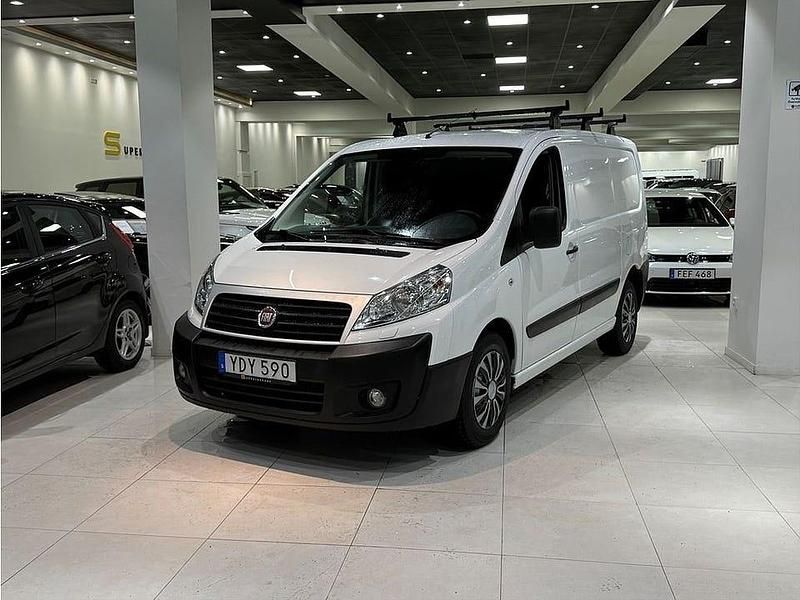 Vit Begagnad 2016 Fiat Scudo Van | 79 900 kr (Bra pris) - Bild 1/4