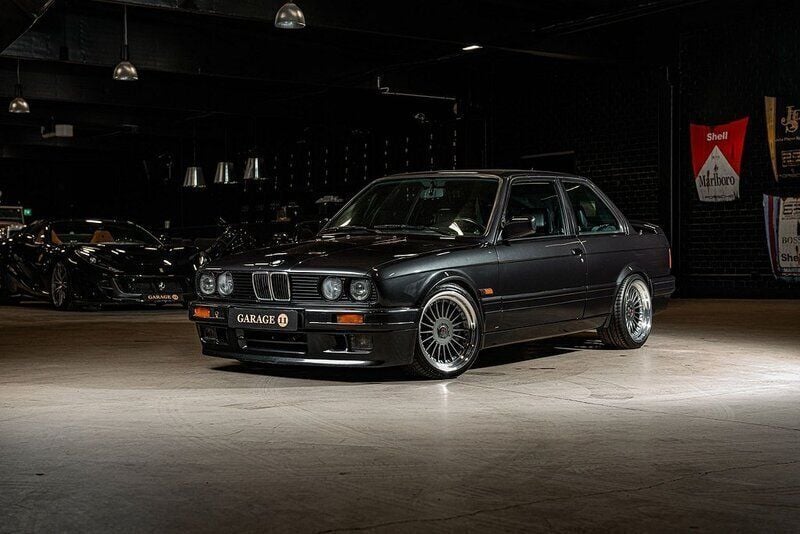 Begagnad 1988 BMW 325 M Sport Sportkupé | 475 325 kr - Bild 1/4