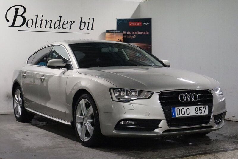 Silver Begagnad 2012 Audi A5 Sportback Comfort Halvkombi | 118 900 kr (Marknadspris) - Bild 1/4