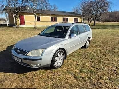 Begagnad Ford Mondeo 145 HK (106 kW) 2005 Kombi