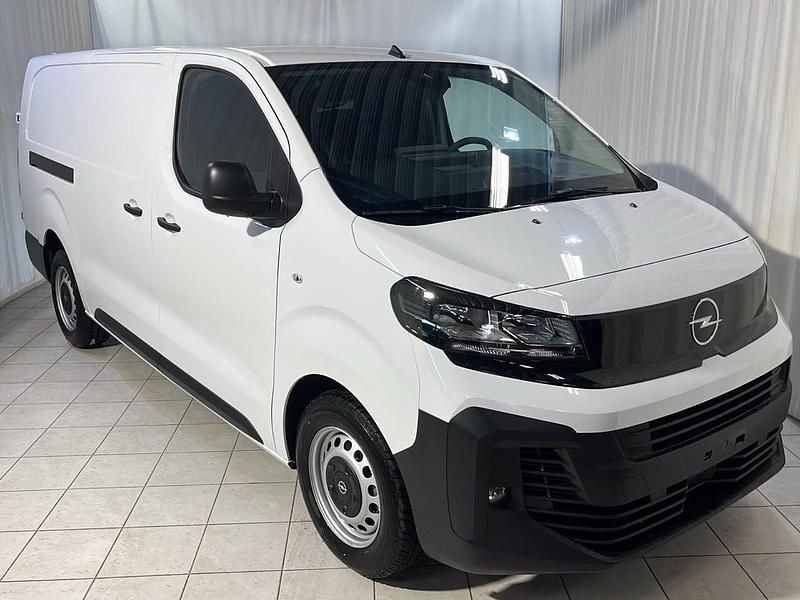 Vit (vit kaolin) Ny 2025 Opel Vivaro Van | 480 060 kr (Dyr) - Bild 1/4