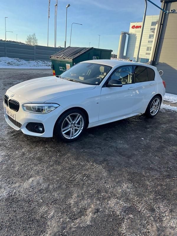 Begagnad BMW 118 136 HK (100 kW) 2019 Halvkombi