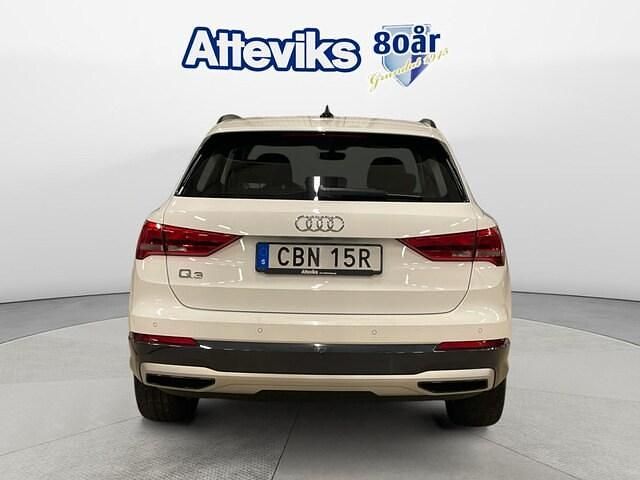 Begagnad Audi Q3 Advanced Plus 151 HK (111 kW) 2020 Ibisvit SUV