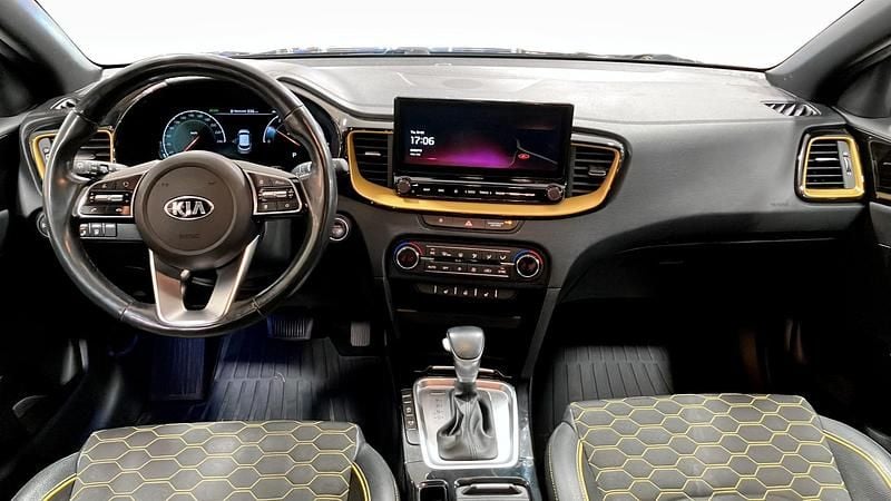 Begagnad Kia XCeed Advance 140 HK (102 kW) 2020 Svart SUV