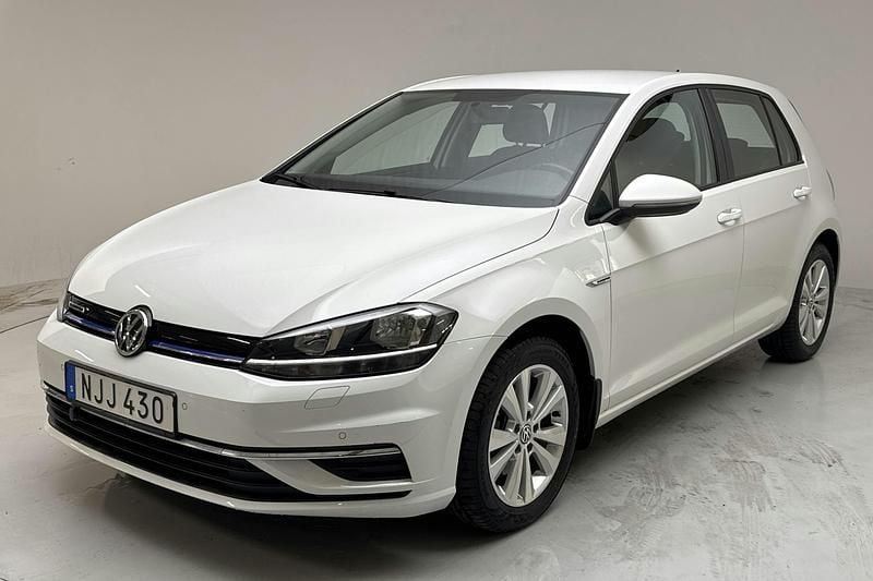 Vit Begagnad 2018 VW Golf VII | 110 000 kr (Superpris) - Bild 1/4