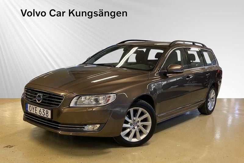 Brun Begagnad 2015 Volvo V70 Momentum Kombi | 199 900 kr (Lite dyr) - Bild 1/4