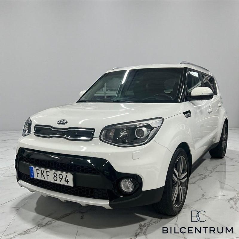 Vit Begagnad 2018 Kia Soul SUV | 119 900 kr (Marknadspris) - Bild 1/4