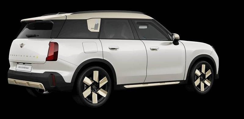 Begagnad Mini Countryman 230 kW (313 HK) 2000 Nanuq white SUV