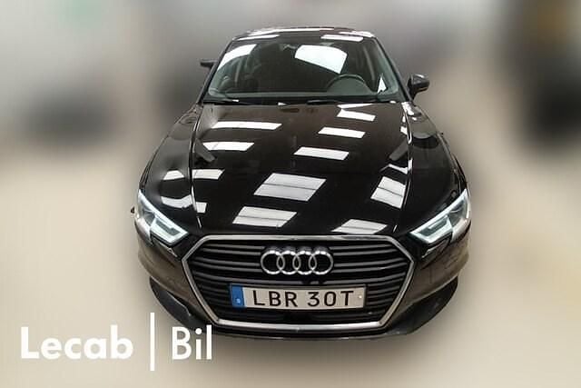 Brilliantsvart Begagnad 2020 Audi A3 Proline | 169 500 kr (Bra pris) - Bild 1/1