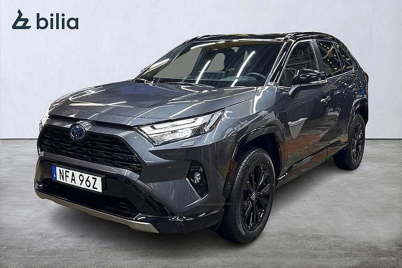 Begagnad Toyota RAV4 Hybrid Style 224 HK (164 kW) 2024 Grå SUV