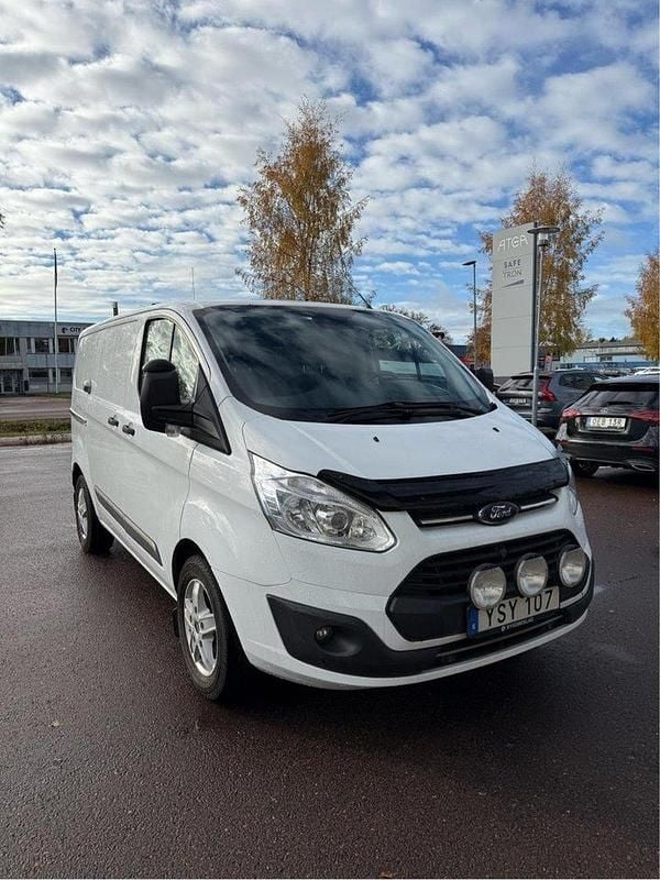 Vit Begagnad 2018 Ford Transit Custom | 114 500 kr (Superpris) - Bild 1/4