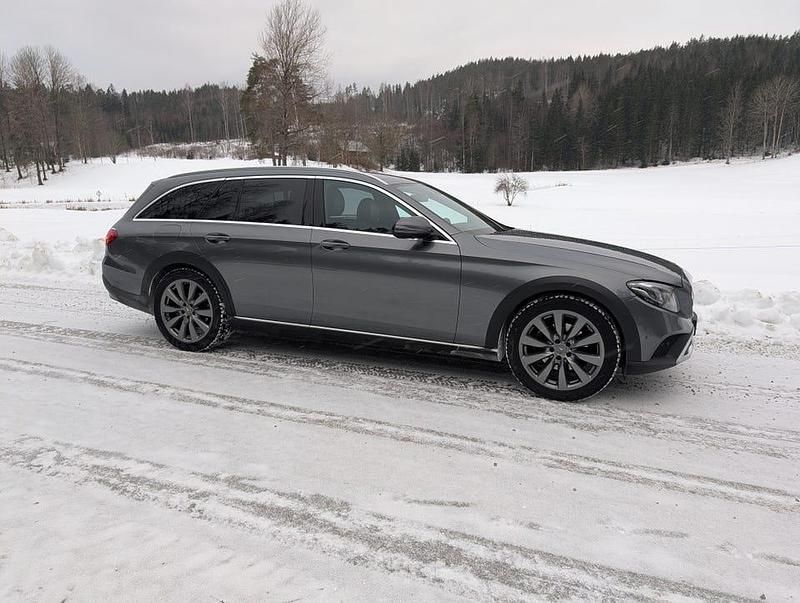 Begagnad Mercedes E220 All-Terrain 194 HK (142 kW) 2019 Kombi