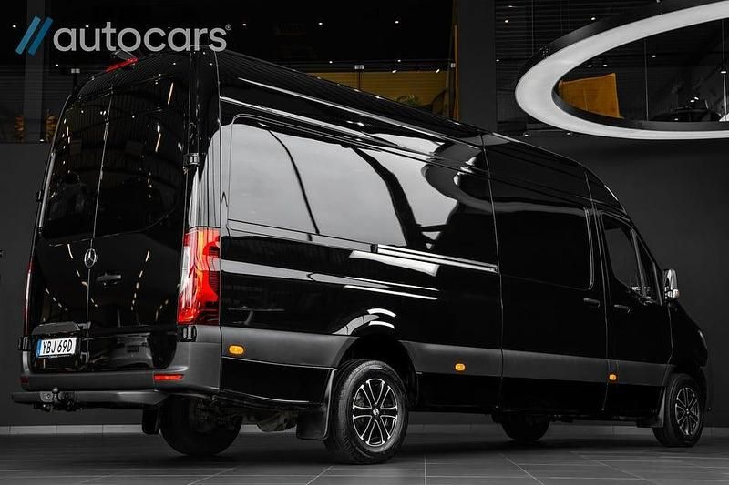 Begagnad Mercedes Sprinter 190 HK (139 kW) 2023 Svart Van