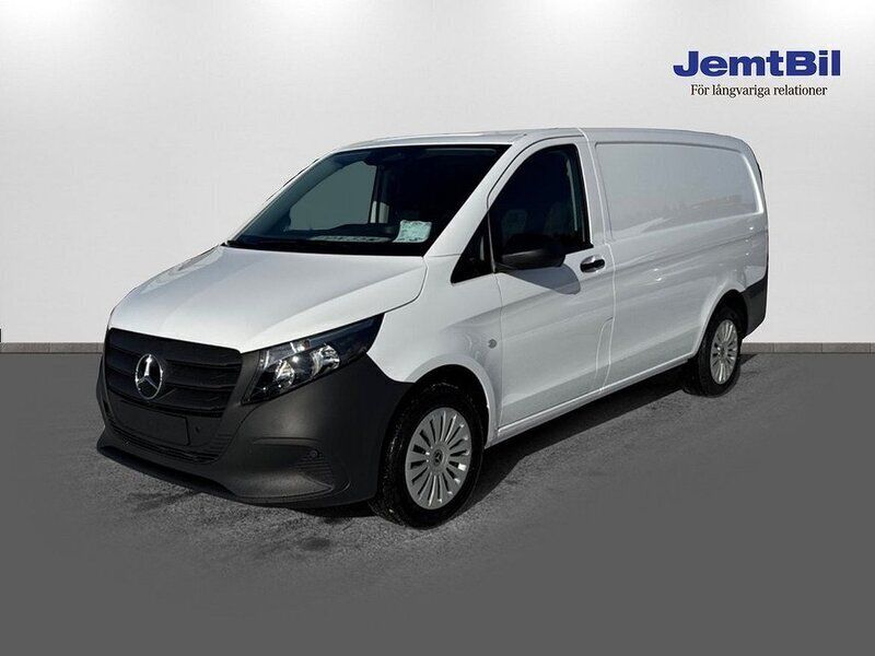Vit Ny 2025 Mercedes Vito Minibuss | 561 250 kr (Superpris) - Bild 1/4