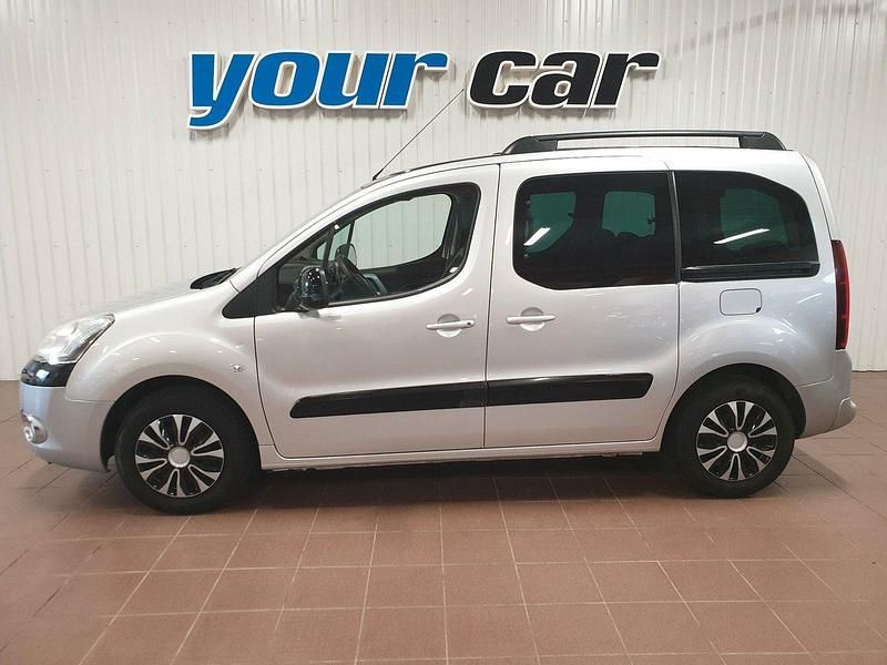 Silver (silvermetallic) Begagnad 2014 Citroën Berlingo Minibuss | 108 000 kr (Dyr) - Bild 1/4