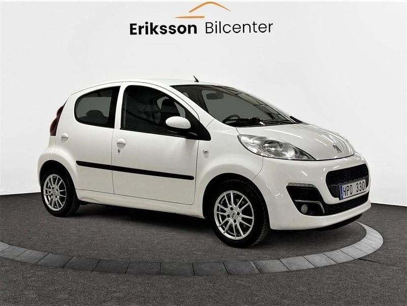 Begagnad Peugeot 107 68 HK (50 kW) 2012 Vit Halvkombi