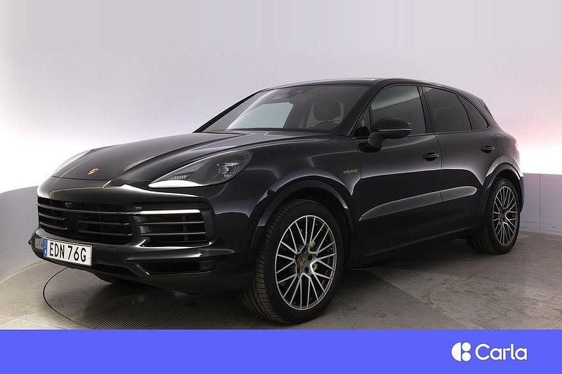 Svart Begagnad 2022 Porsche Cayenne Platinum Edition SUV | 839 900 kr (Bra pris) - Bild 1/4