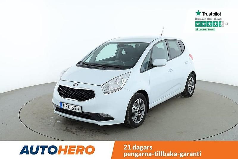 Vit Begagnad 2018 Kia Venga Advance Halvkombi | 147 000 kr (Lite dyr) - Bild 1/4