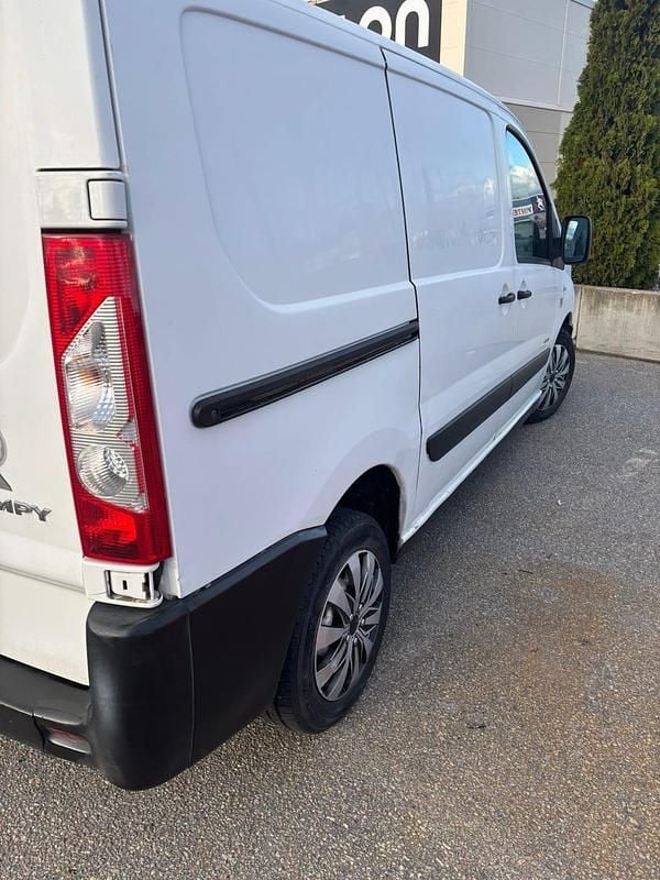 Begagnad Citroën Jumpy 90 HK (66 kW) 2008 Minibuss