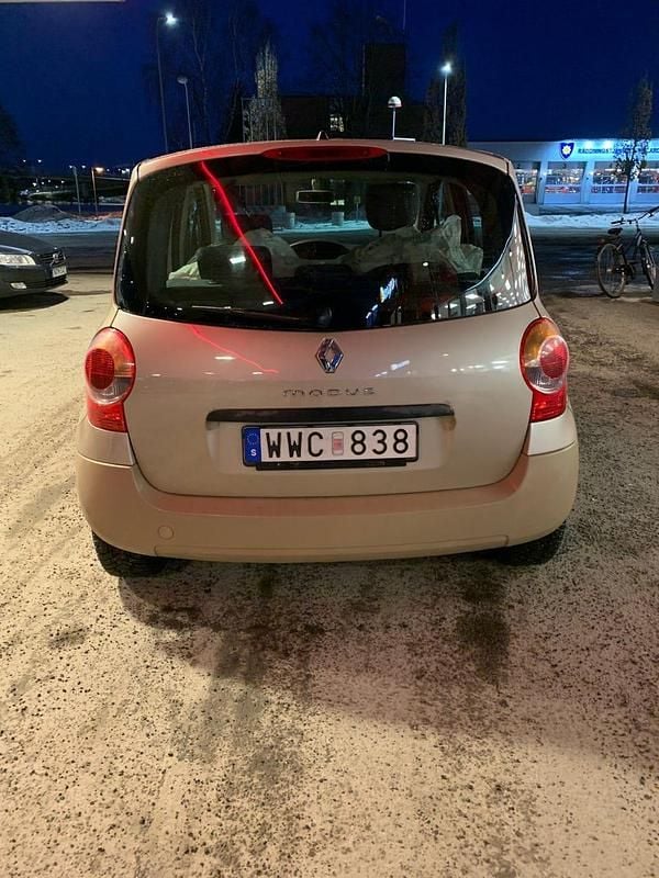 Begagnad Renault Modus 98 HK (72 kW) 2005 Minibuss