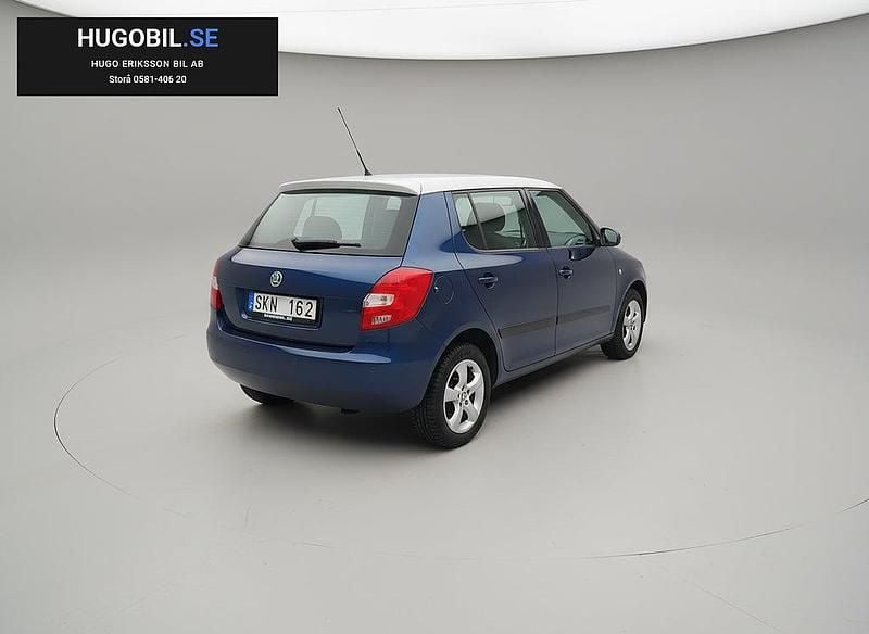 Begagnad Skoda Fabia 69 HK (50 kW) 2009 Mörkblå Halvkombi