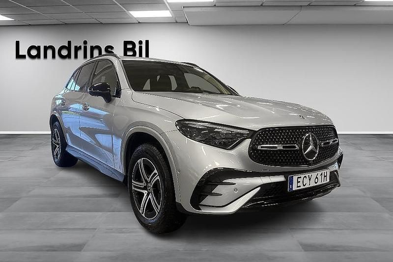 Begagnad Mercedes GLC300e 2026 Silver