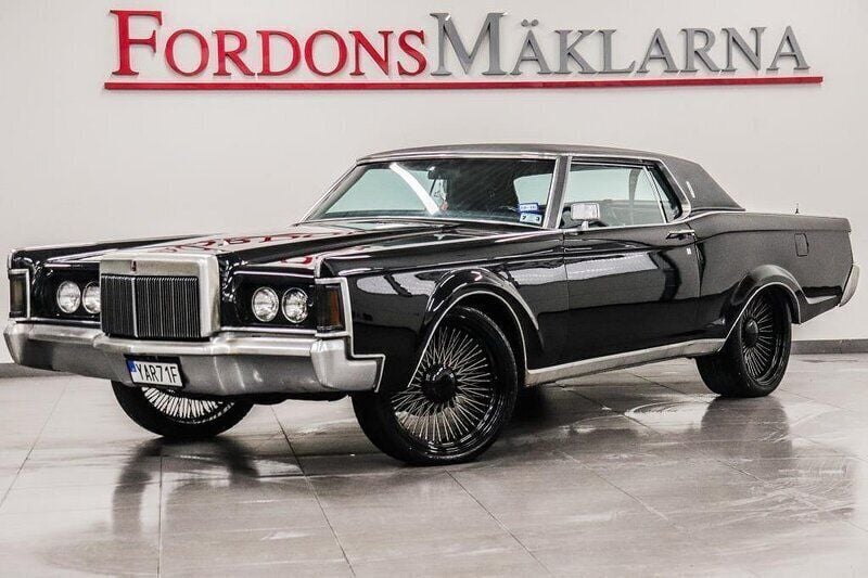 Svart Begagnad 1970 Lincoln Continental Sedan | 279 700 kr - Bild 1/4