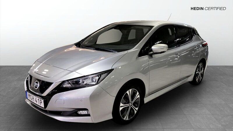 Begagnad Nissan Leaf Tekna 160 kW (218 HK) 2021 Silver Halvkombi