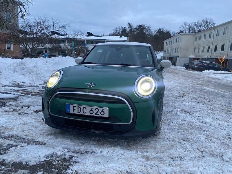 Begagnad Mini Cooper 136 HK (100 kW) 2024 Halvkombi