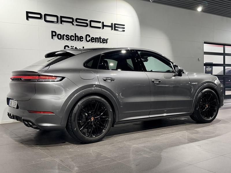 Begagnad Porsche Cayenne 2025 Grå SUV