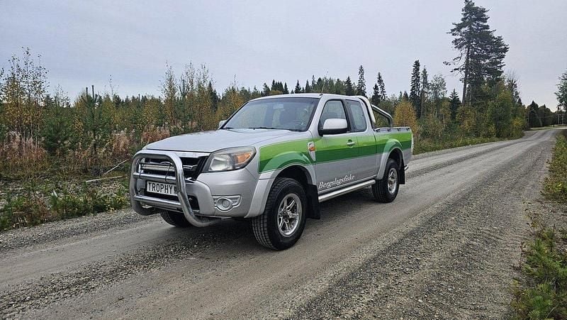 Grå Begagnad 2011 Ford Ranger Pickup | 55 000 kr (Marknadspris) - Bild 1/4