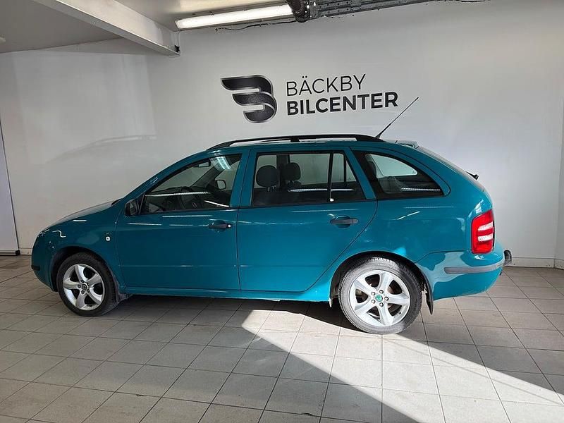 Begagnad Skoda Fabia 75 HK (55 kW) 2001 Grön Kombi