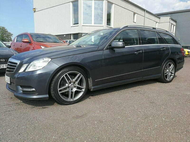 Begagnad Mercedes E220 AMG 212 HK (155 kW) 2012 Grå Kombi