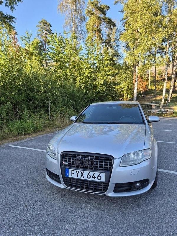 Silver Begagnad 2008 Audi A4 S-Line Sedan | 39 000 kr (Bra pris) - Bild 1/4